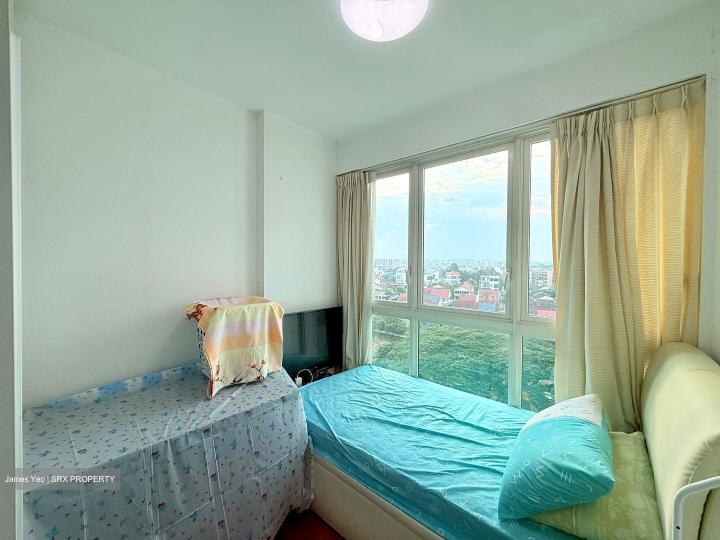 1 Canberra (D27), Condominium #595130051